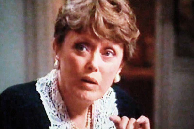 A HOLIDAY TO REMEMBER (CBS-TVM 12/12/95) - Image 7