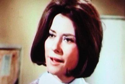 CONGRATULATIONS, IT'S A BOY! (ABC-TVM 9/21/71) Bill Bixby, Darrell Larson, Jack Albertson, Ann Southern, Diane Baker Tom Bosley, Judy Strangis, Karen Jensen - Image 5