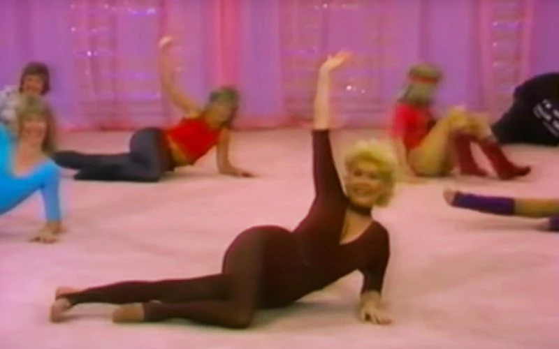 DEBBIE REYNOLDS: DO IT DEBBIE'S WAY (1983) Debbie Reynolds, Teri Garr, Florence Henderson, Rose Marie, Virginia Mayo, Terry Moore, Dionne Warwick, Shelley Winters, Pat Van Patten - Image 5