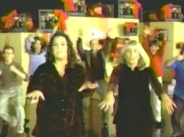GARTH BROOKS DOUBLE LIVE (NBC 11/18/98 - WEST COAST VERSION) - Image 13