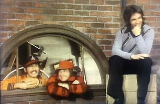 HUDSON BROTHERS RAZZLE DAZZLE SHOW, THE (CBS 1974-1975) RARE!!! HARD TO FIND!!! Bill Hudson, Brett Hudson, Mark Hudson, Rod Hull, Ted Zeigler, Billy Van, Peter Cullen, Scott Fisher, Murray Langston, Freeman King, Avil Chown - Image 2