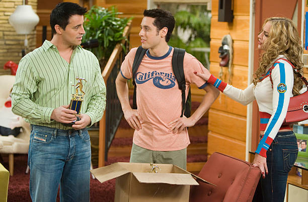 JOEY - THE COMPLETE SERIES (NBC 2004-2006) HARD TO FIND!!! Matt LeBlanc, Andrea Anders, Drea de Matteo, Paulo Costanzo, Jennifer Coolidge, Miguel A. Núñez Jr. - Image 3