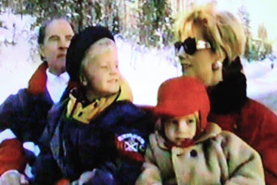 KATHIE LEE: HOME FOR CHRISTMAS (CBS 12/20/1995) - Image 6