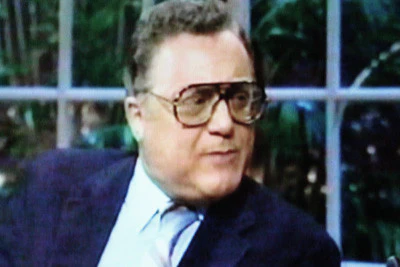 LATE SHOW STARRING JOAN RIVERS - EPISODE 145 (FOX 5/13/87) Betty Ford, Michele Lee, The Psychedelic Furs, Pat Cooper - Image 10
