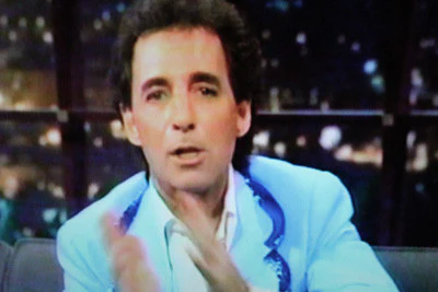 LATE SHOW, THE (FOX 8/31/87) Guest host: Jonathon Brandmeier, Robin Leach, Nona Hendryx, Harry Shearer - Image 6