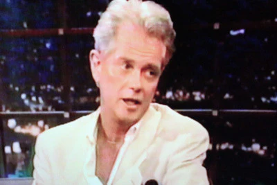 LATE SHOW, THE (FOX 9/4/87) Guest host: Jonathon Brandmeier, Ned Beatty, Troy Donahue, Johnny B and the Leisure Suits - Image 9