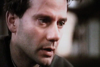LOVE LETTER, THE (CBS-TVM 11/28/99) Campbell Scott, Jennifer Jason Leigh, David Dukes, Estelle Parsons, Daphne Ashbrook - Image 11