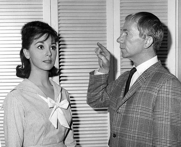 MY FAVORITE MARTIAN - THE COMPLETE SERIES + BONUS MATERIAL (CBS 1963-1966) Ray Walston, Bill Bixby, Pamela Britton, Alan Hewitt - Image 6