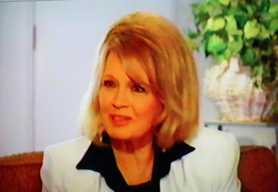 ONE ON ONE WITH JOHN TESH - DISC 26 (1991-92 NBC Daytime) (Angie Dickinson, Stephanie Kramer, Lorraine Bracco, Maria Conchita Alonso) - Image 2