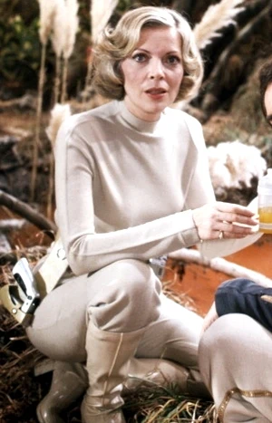 SPACE: 1999 - THE COMPLETE SERIES + BONUS DISC (1975-77) RETAIL QUALITY!!! Martin Landau, Barbara Bain, Barry Morse, Nick Tate, Catherine Schell - Image 3