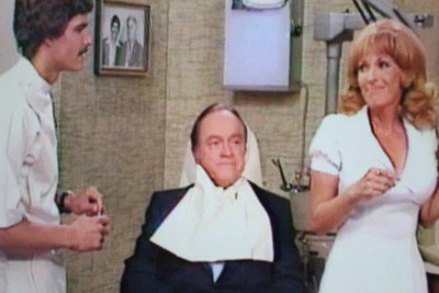 THE BOB HOPE SPECIAL (NBC 10/5/72) Bob Hope, David Cassidy, The Carpenters, Mark Spitz, Alexis Smith, Bobby Fisher - Image 10