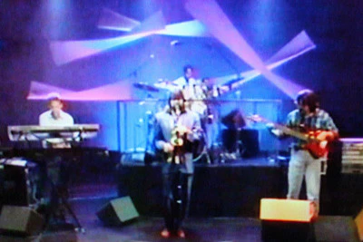 LATE SHOW, THE (FOX 9/2/87) Guest Host: Jonathon Brandmeier, Michael Talbott, Nicolette Sheridan, The Yellowjackets, Joel Brandon - Image 4