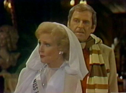 PAUL LYNDE HALLOWEEN SPECIAL, THE (ABC 10/29/76) EXCELLENT QUALITY!!! Paul Lynde, KISS, Margaret Hamilton, Billie Hayes, Betty White, Florence Henderson, Roz Kelly, Billy Barty, Donny Osmond, Marie Osmond - Image 6