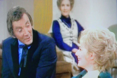 THIS IS YOUR LIFE: SHIRLEY JONES (SYN 4/29/71) Raloh Edwards, Shirley Jones, David Cassidy, Jack Cassidy, Susan Dey, Richard Rogers, Danny Bonaduce,Jeremy Gelbwaks, Suzanne Cough Shaun Cassidy, Patrick Cassidy, Ryan Cassidy - Image 11
