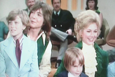 THIS IS YOUR LIFE: SHIRLEY JONES (SYN 4/29/71) Raloh Edwards, Shirley Jones, David Cassidy, Jack Cassidy, Susan Dey, Richard Rogers, Danny Bonaduce,Jeremy Gelbwaks, Suzanne Cough Shaun Cassidy, Patrick Cassidy, Ryan Cassidy - Image 13
