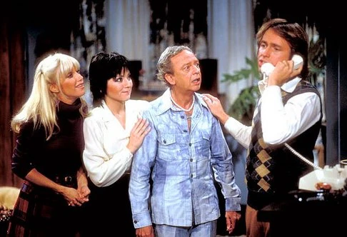 THREE’S COMPANY - THE COMPLETE SERIES + BONUS MATERIAL (ABC 1977-84) John Ritter, Suzanne Somers, Joyce DeWitt, Norman Fell, Audra Lindley, Don Knotts, Jenilee Harrison, Priscilla Barnes, Richard Kline, Ann Wedgeworth - Image 5