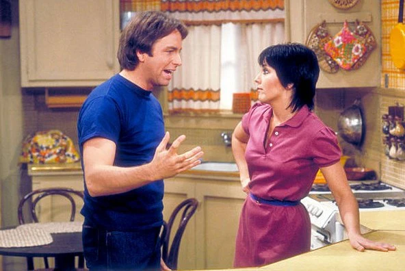 THREE’S COMPANY - THE COMPLETE SERIES + BONUS MATERIAL (ABC 1977-84) John Ritter, Suzanne Somers, Joyce DeWitt, Norman Fell, Audra Lindley, Don Knotts, Jenilee Harrison, Priscilla Barnes, Richard Kline, Ann Wedgeworth - Image 8