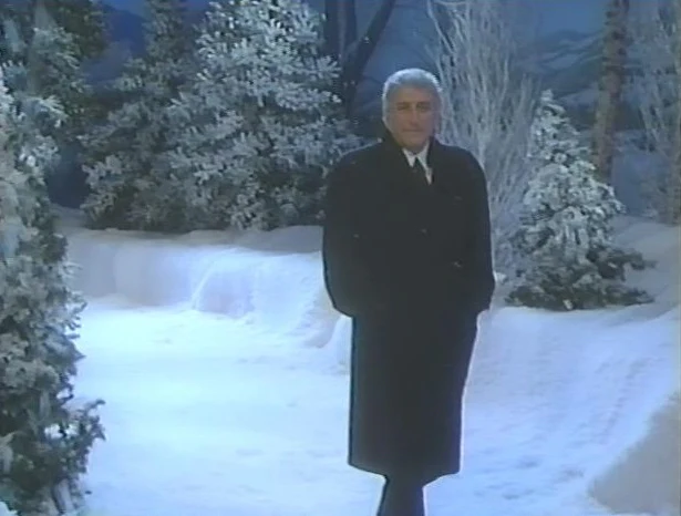 TONY BENNETT - A FAMILY CHRISTMAS - Image 4